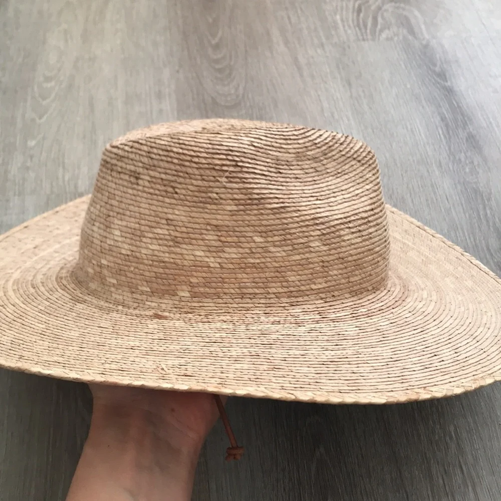 Straw hat - Picture 2 of 4